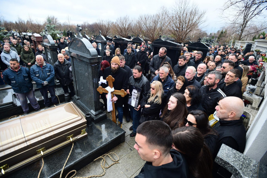 &lt;p&gt;Pogreb bivseg kosarkasa Dejana Milojevica&lt;/p&gt;