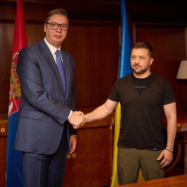 &lt;p&gt;Volodimir Zelenski susreo se s Aleksandrom Vučićem na summitu Ukrajina - Jugoistočna Europa u Tirani, gdje mu je srdačno zahvalio na pomoći i suradnji (ilustracija) &lt;strong&gt; &lt;/strong&gt;&lt;/p&gt;