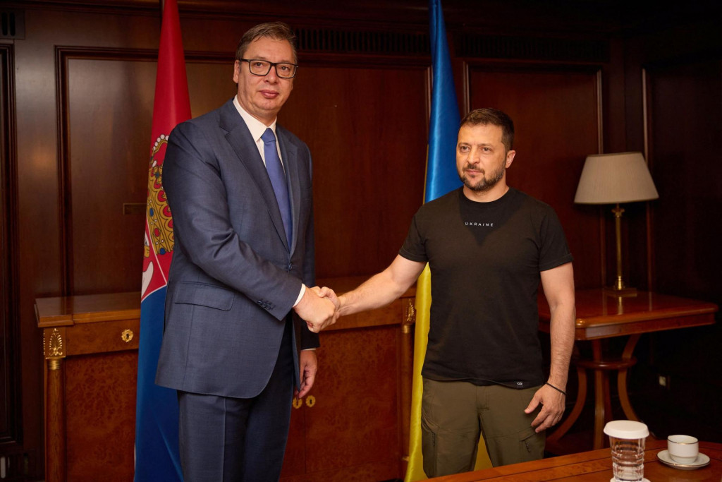 &lt;p&gt;Volodimir Zelenski susreo se s Aleksandrom Vučićem na summitu Ukrajina - Jugoistočna Europa u Tirani, gdje mu je srdačno zahvalio na pomoći i suradnji (ilustracija) &lt;strong&gt; &lt;/strong&gt;&lt;/p&gt;