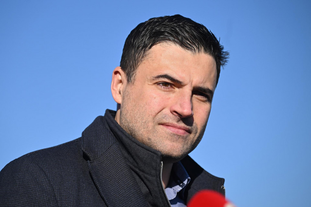 &lt;p&gt;Davor Bernardić član je Predsjedništva stranke Socijaldemokrati i predsjednik zagrebačke organizacije stranke&lt;/p&gt;