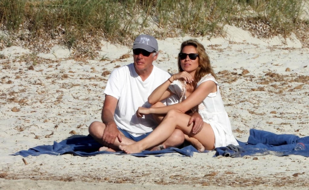 &lt;p&gt;Richard Gere i supruga Alejandra snimljeni na odmoru na španjolskom otoku Formenteri&lt;/p&gt;
