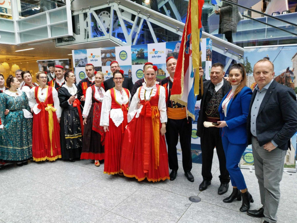 &lt;p&gt;Turistička zajednica Šibensko-kninske županije u prva tri mjeseca 2024. godine nastupila na 13 sajmova diljem Europe&lt;/p&gt;
