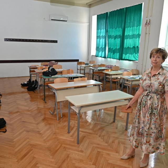 &lt;p&gt;Rravnateljica Druge splitske gimnazije Ivanka Kovačević lani je govorila o problemima s neklimatiziranim učionicama. A to je bio 8.rujna, a ove godine škola kreće 2.rujna&lt;/p&gt;

&lt;p&gt; &lt;/p&gt;