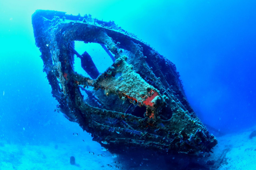 &lt;p&gt;Torpedni čamac S-57 potopljen je u 2. svjetskom ratu, nalazi se na dnu mora nedaleko od svjetionika Lirica&lt;/p&gt;