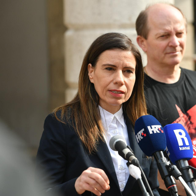 &lt;p&gt;Katarina Peović - SDP-ovci su neformalnim novinarskim kanalima plasirali informaciju da je inzistirala na visokom mjestu na izbornoj listi za sebe i svog partnera&lt;/p&gt;