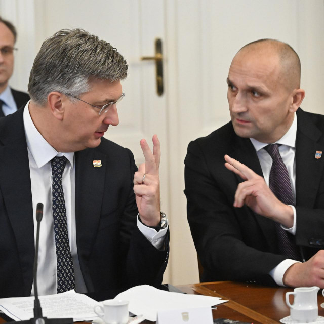 &lt;p&gt;Andrej Plenković i Ivan Anušić - bi li on mogao voditi HDZ do nove pobjede?&lt;/p&gt;
