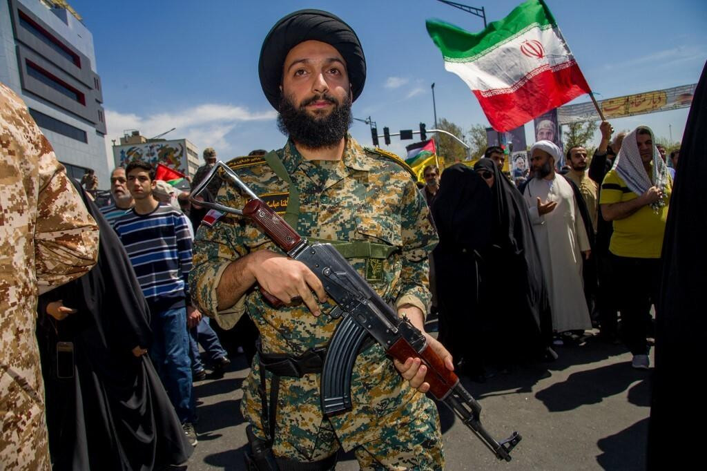 &lt;p&gt;Pripadnik Islamske revolucionarne garde Irana &lt;/p&gt;