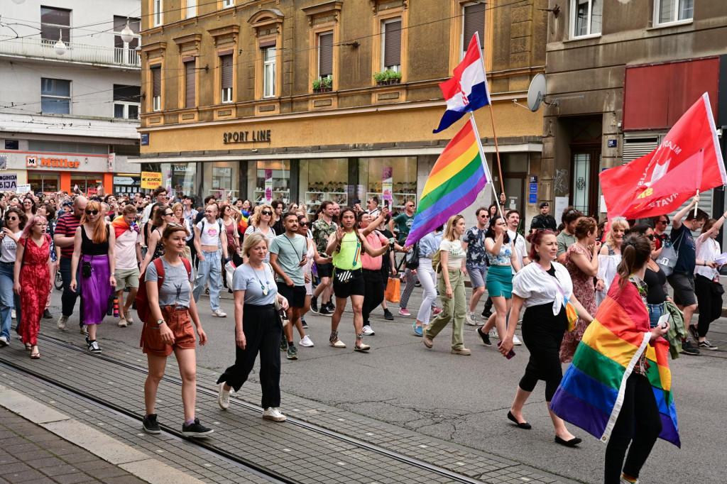 &lt;p&gt;Zagreb Pride objavio je imena i prezimena 11 kandidata koji se natječu na ovim parlamentarnim izborima, a za koje tvrde kako je već javno poznato da su pripadnici LGBT zajednice (ilustracija)&lt;/p&gt;