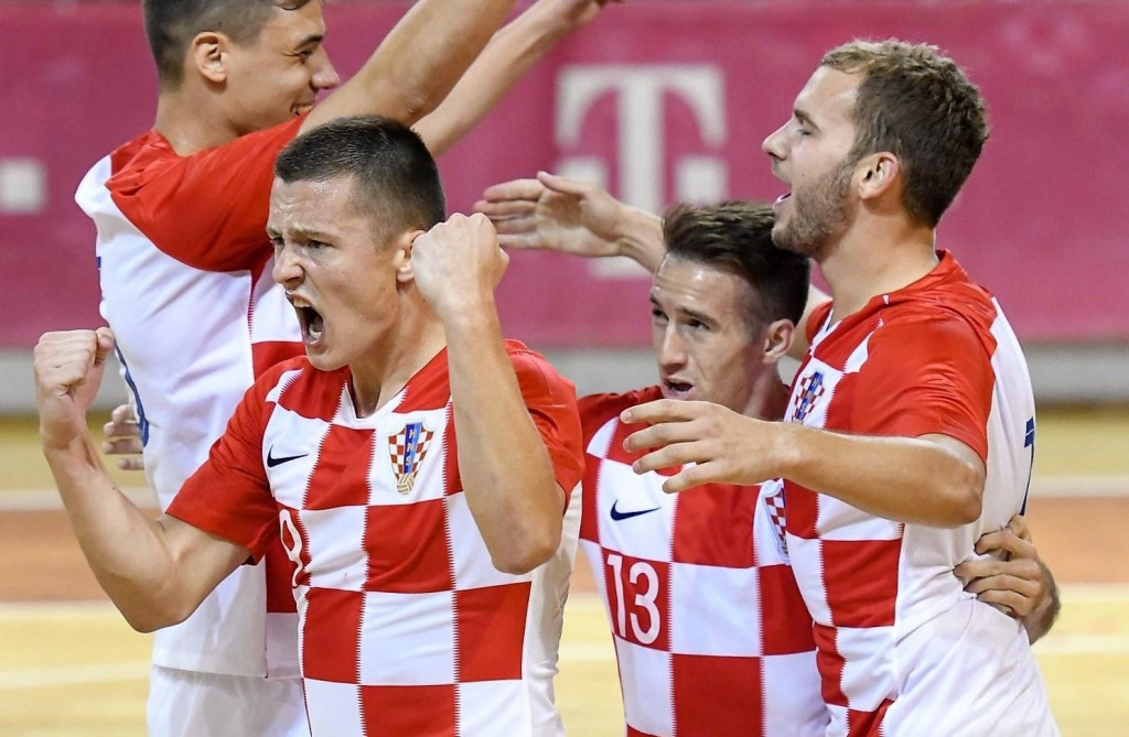 &lt;p&gt;Slavi Maro Đuraš uspjeh s hrvatskom reprezentacijom&lt;/p&gt;