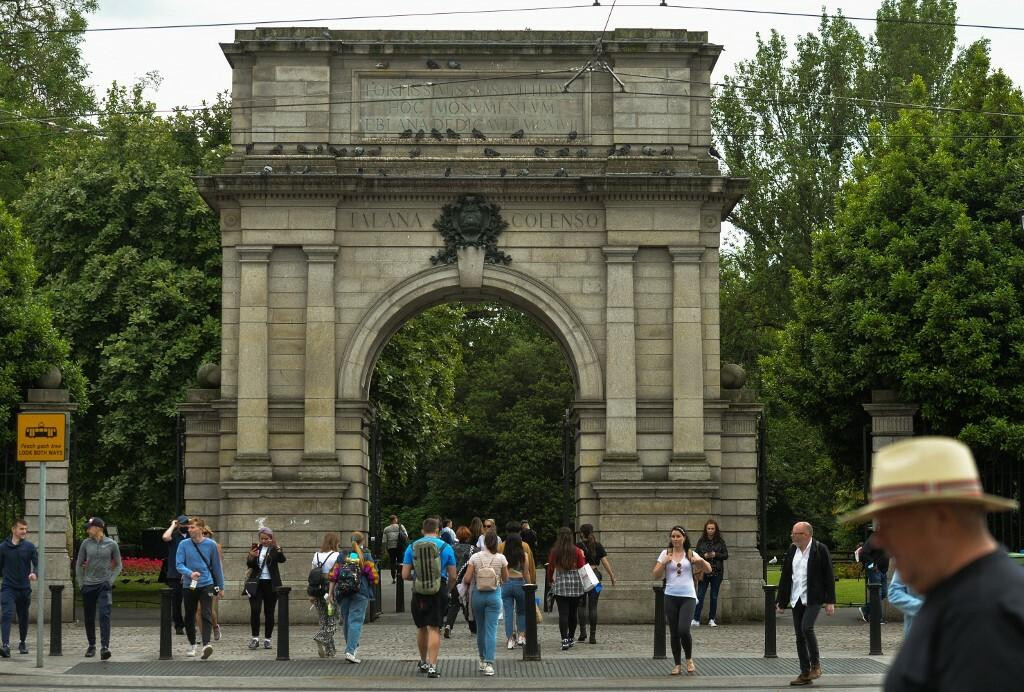 &lt;p&gt;General view of Fusiliers‘ Arch, a monument which forms part of the Grafton Street entrance to St Stephen‘s Green park, in Dublin.&lt;br&gt;
On Monday, 05 July 2021, in Dublin, Ireland (Photo by Artur Widak/NurPhoto) (Photo by Artur Widak/NurPhoto/NurPhoto via AFP)&lt;/p&gt;