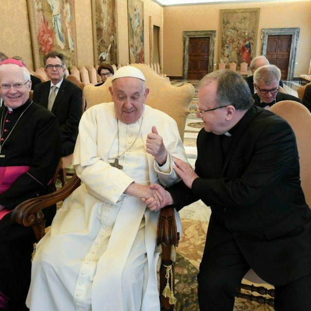 &lt;p&gt;Papa Frane primio je u audijenciju članove Papinskoga odbora za povijesne znanosti VATICAN MEDIA&lt;/p&gt;