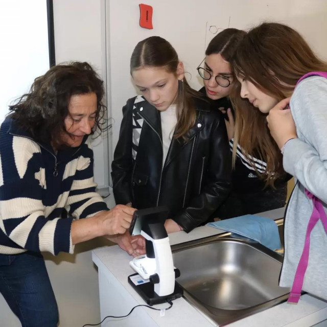 &lt;p&gt;U sklopu projekta Eco &amp; Blue STEM kolege s Agronomskom fakulteta su održale edukaciju mladi istraživači mora u Osnovnoj školi Mokošica&lt;/p&gt;