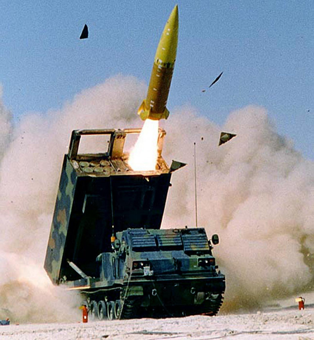 &lt;p&gt;Lanser ispaljuje Army Tactical Missile System (ATACMS) Block 1&lt;/p&gt;