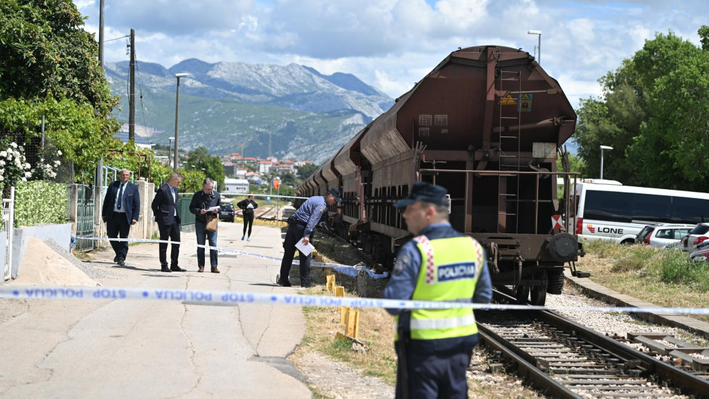 &lt;p&gt;Nalet teretnog vlaka iz smjera Perkovića prema Solinu i Splitu bio je koban za nesretnu Kaštelanku&lt;/p&gt;