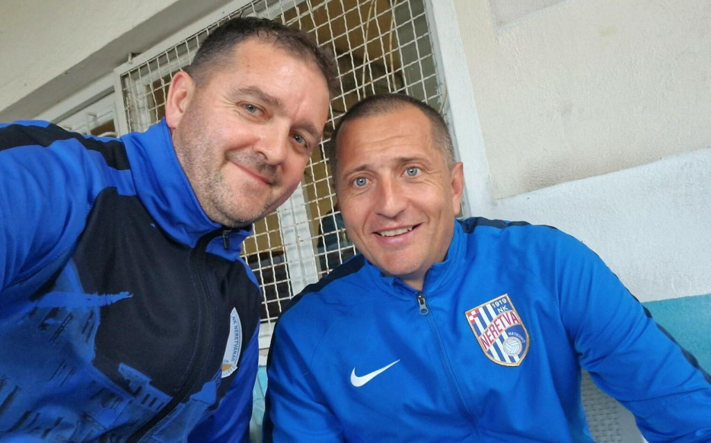 &lt;p&gt;Luka Karamatić, suradnik Sportskih novosti i Goran Galov, trener nogometaša Neretve nakon 2:2 Neretvanca i Neretve u Opuzenu&lt;/p&gt;