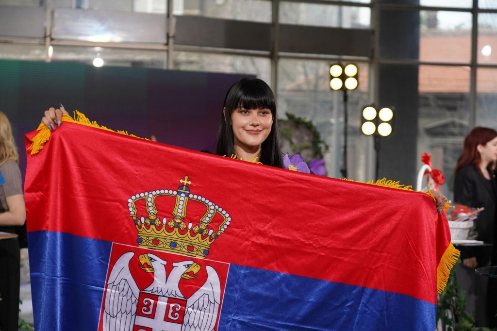 &lt;p&gt;Teya Dora, predstavnica Srbije na Eurosongu, pjeva o cvijetu ramondiji, simbolu uskrsnuća srpske nacije.Natalijina ramondija dobila je ime po srpskoj kraljici Nataliji Obrenović&lt;/p&gt;