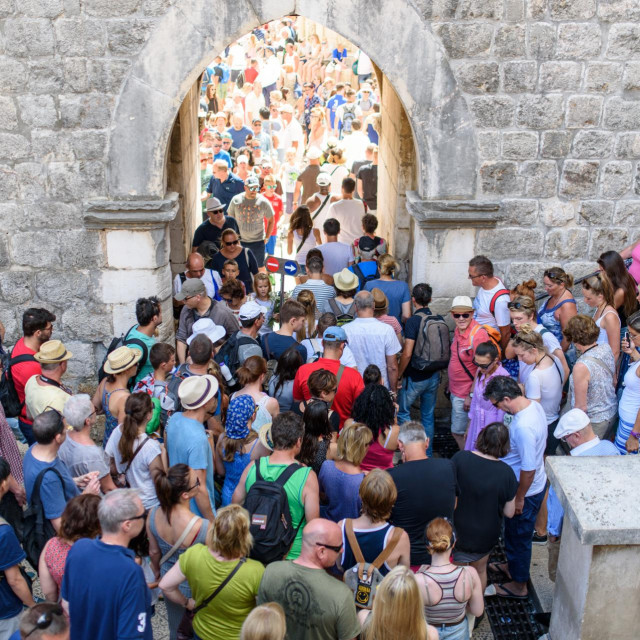 &lt;p&gt;Dubrovnik,120816.&lt;br&gt;
Ogromne guzve turista u gradskoj jezgri i na Pilama, ulazu u grad.&lt;br&gt;