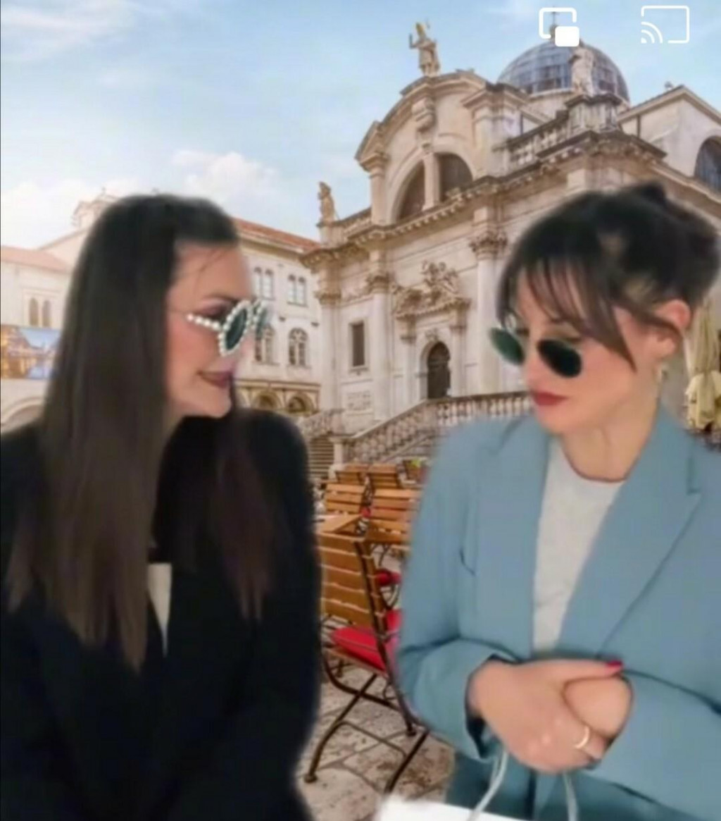 &lt;p&gt;Glumice Iva Šimić Šakoronja i Gloria Dubelj duhovito opisuju zarade od sezone u Dubrovniku&lt;/p&gt;