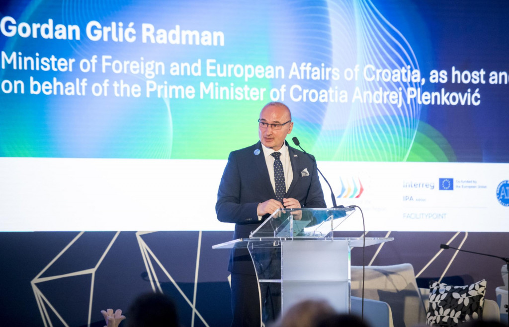 &lt;p&gt;Ministar Grlić Radman na Forumu Jadransko jonske inicijative u Šibeniku&lt;/p&gt;