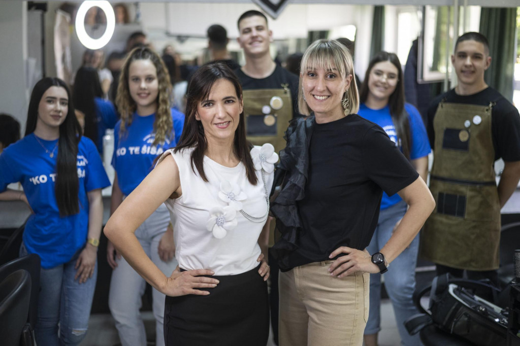&lt;p&gt;Profesorice Ankica Sučić, master frizer, i Elvira Sorić, nastavnica hrvatskog jezika, imaju razloga biti ponosne&lt;/p&gt;