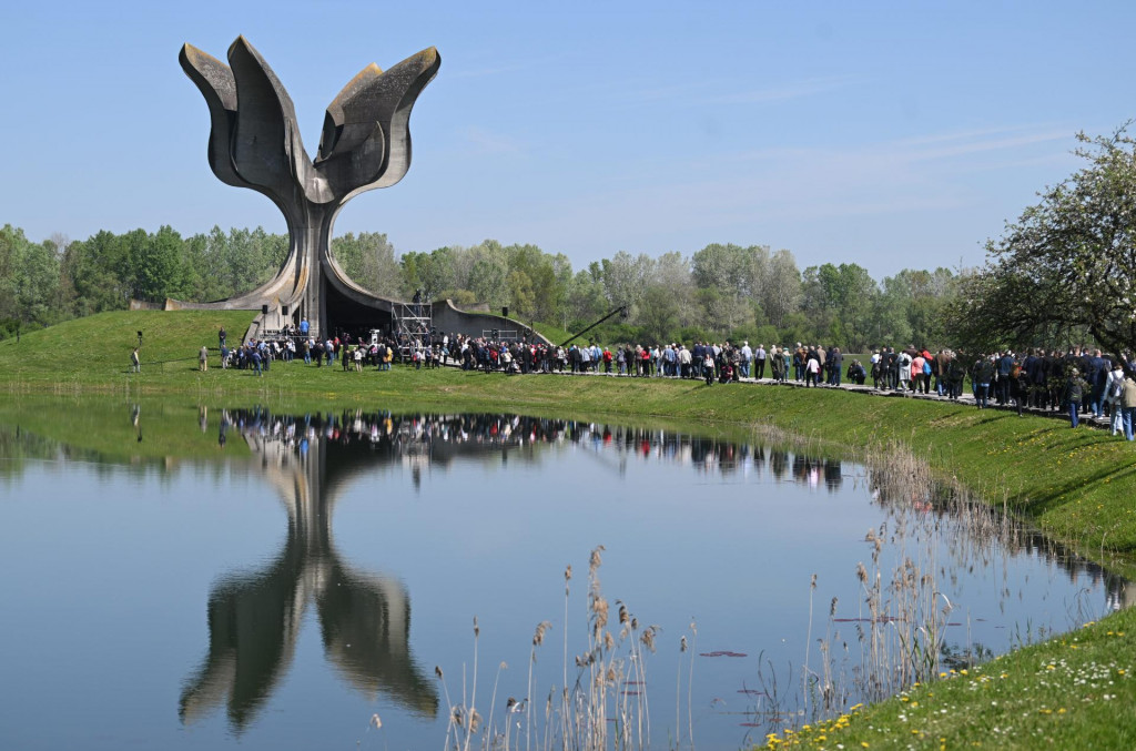 &lt;p&gt;Spomenik jasenovačkim žrtvama&lt;/p&gt;