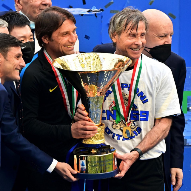 &lt;p&gt;Javier Zanetti, Steven Zhang, Antonio Conte, Gabriele Oriali i Giuseppe Marotta&lt;/p&gt;