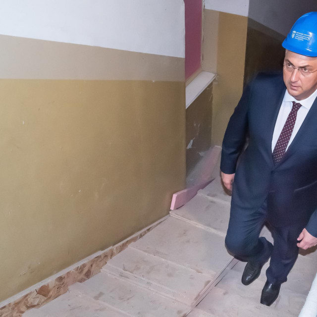 &lt;p&gt;Premijer Republike Hrvatske Andrej Plenković danas je zajedno s Brankom Bačićem obisao prostore stambene zgrade Đorđićeva 8A koja je u obnovi nakon sto je stradala u potresu&lt;/p&gt;