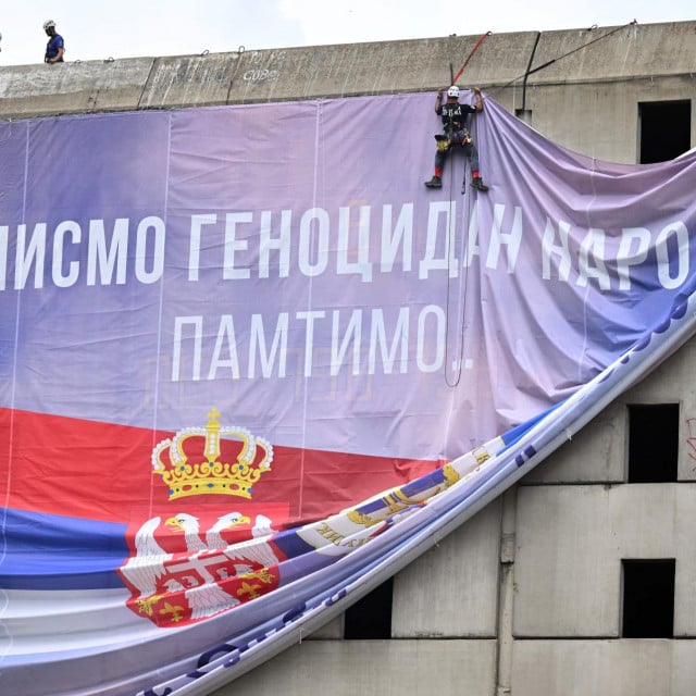 &lt;p&gt;Mi nismo genocidni narod - poruka s ogromne zastave u Beogradu&lt;/p&gt;

&lt;p&gt; &lt;/p&gt;

&lt;p&gt; &lt;/p&gt;