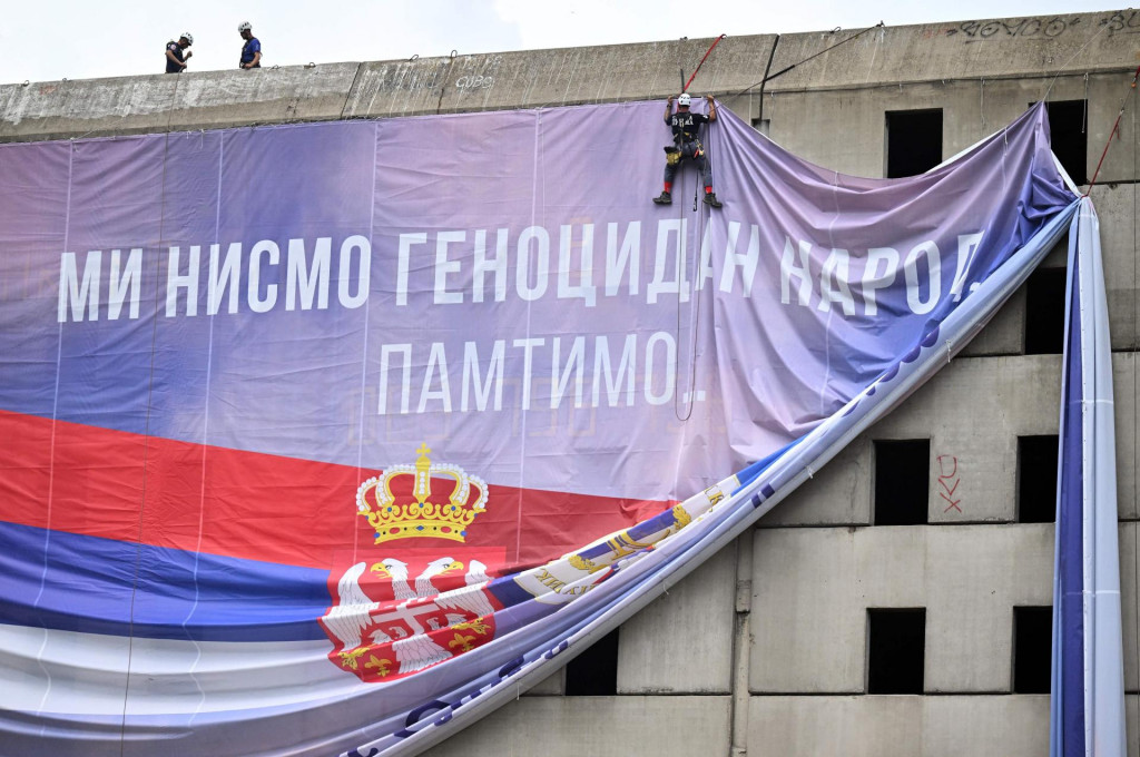&lt;p&gt;Mi nismo genocidni narod - poruka s ogromne zastave u Beogradu&lt;/p&gt;

&lt;p&gt; &lt;/p&gt;

&lt;p&gt; &lt;/p&gt;