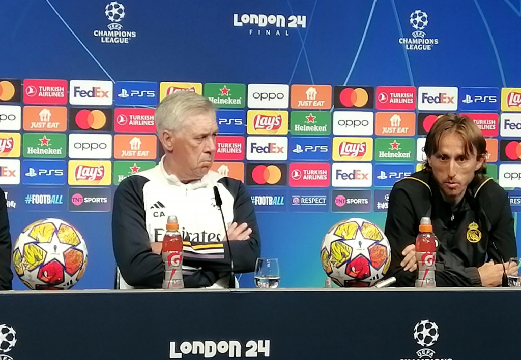 &lt;p&gt;Carlo Ancelotti i Luka Modrić na konferenciji za novinare u Londonu uoči subotnjeg finala na Wembleyju protiv Borussie Dortmund za naslov klupskog prvaka Europe&lt;/p&gt;