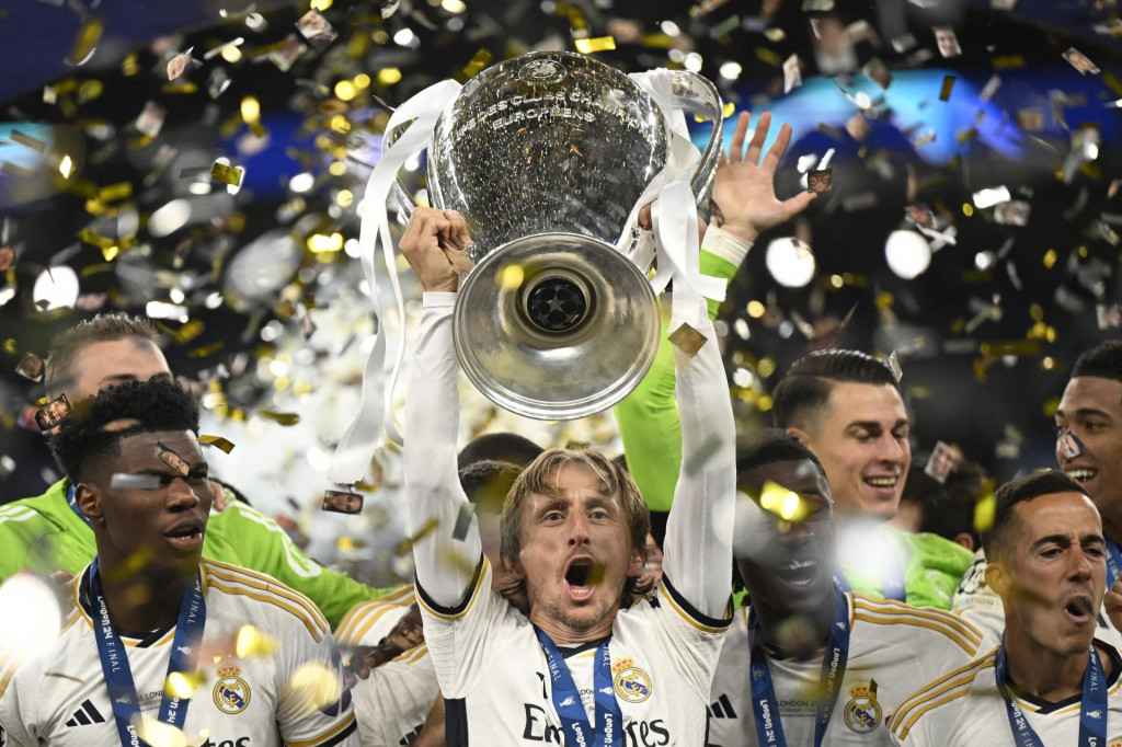 &lt;p&gt;Luka Modrić slavi šestu titulu Lige prvaka&lt;/p&gt;
