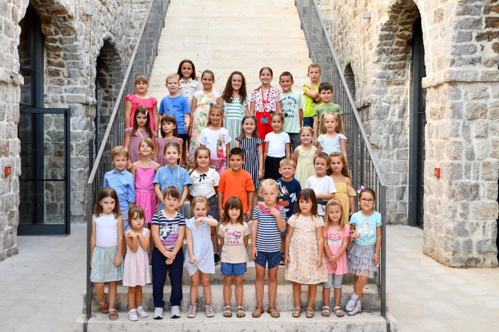 &lt;p&gt;Članovi dječjeg zbora Dubrovnik okupljaju se u Lazaretima na probama pod vodstvom Paole Drazic Zekic i Sanje Drazic.