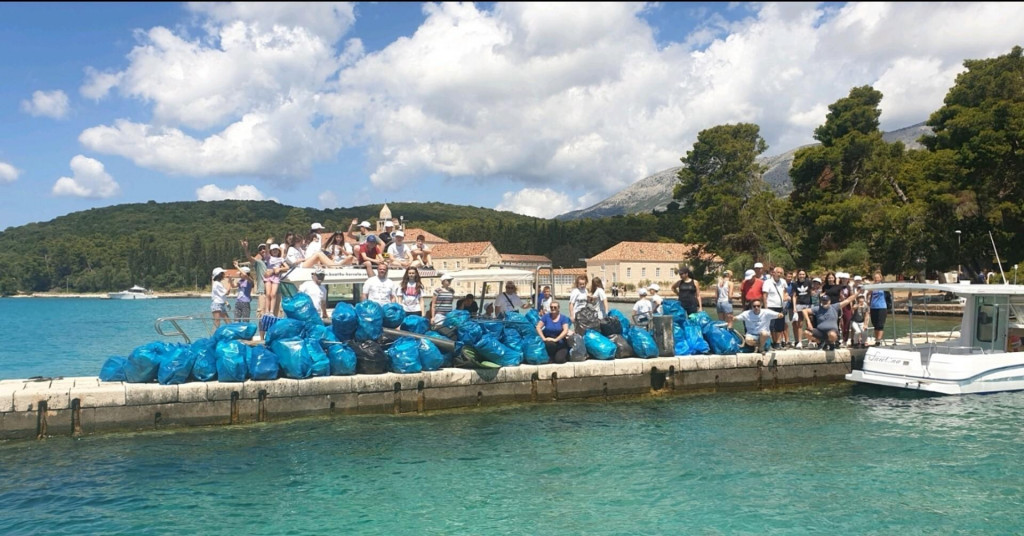 &lt;p&gt;Akcija čišćenja obalnog pojasa na Korčuli&lt;/p&gt;