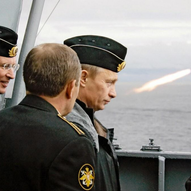 &lt;p&gt;U pokušaju da poveća pritisak na NATO, Putin je nedavno naredio vježbe taktičkog nuklearnog oružja u pripremi za moguće buduće napade na Zapad (ilustracija)&lt;/p&gt;