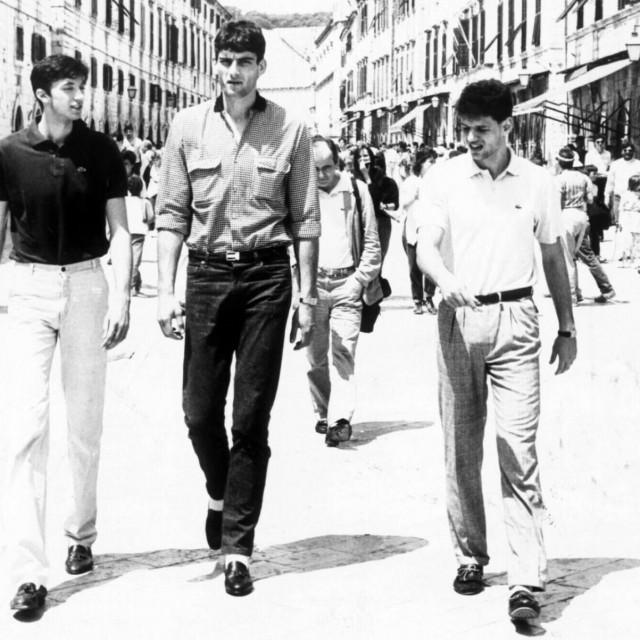 &lt;p&gt;Toni Kukoč, Stojko Vranković i Dražen Petrović u điru Stradunom krajem svibnja 1987. godine&lt;/p&gt;