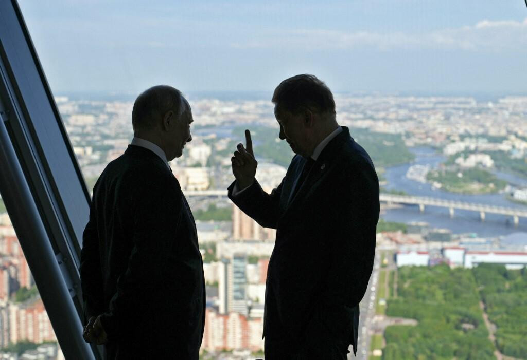 &lt;p&gt;Vladimir Putin i direktor ruskog energetskog diva Gazproma&lt;/p&gt;