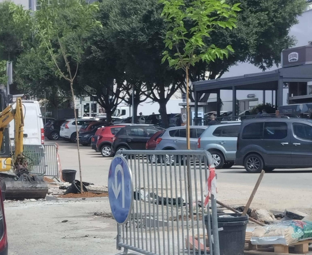 &lt;p&gt;Nova stabla na parkingu na Vidicima&lt;/p&gt;