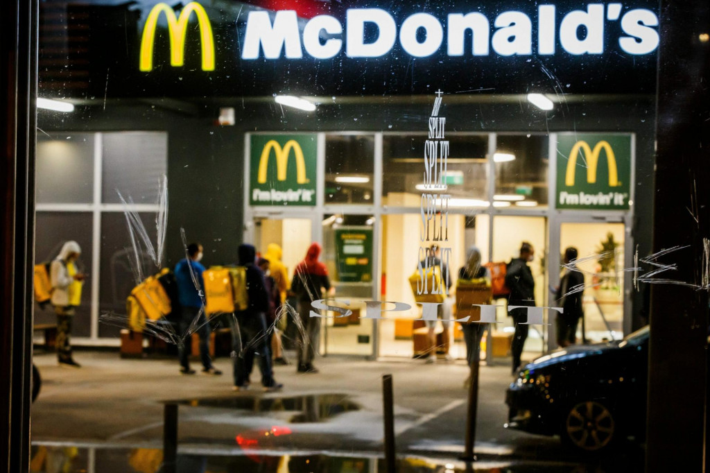 &lt;p&gt;Jesti u splitskom McDonald‘su jeftinije je nego u gotovo svim gradovima u EU-u&lt;/p&gt;

&lt;p&gt; &lt;/p&gt;