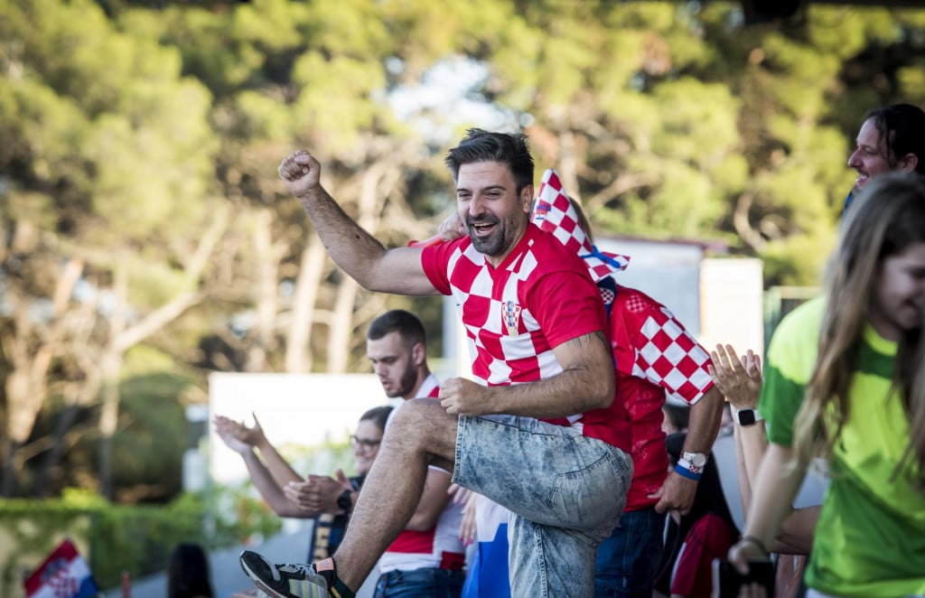 &lt;p&gt;Sibenik, 150624.&lt;br&gt;
Gledanje utakmice Europskog nogometnog prvenstva: Spanjolska - Hrvatska.&lt;br&gt;