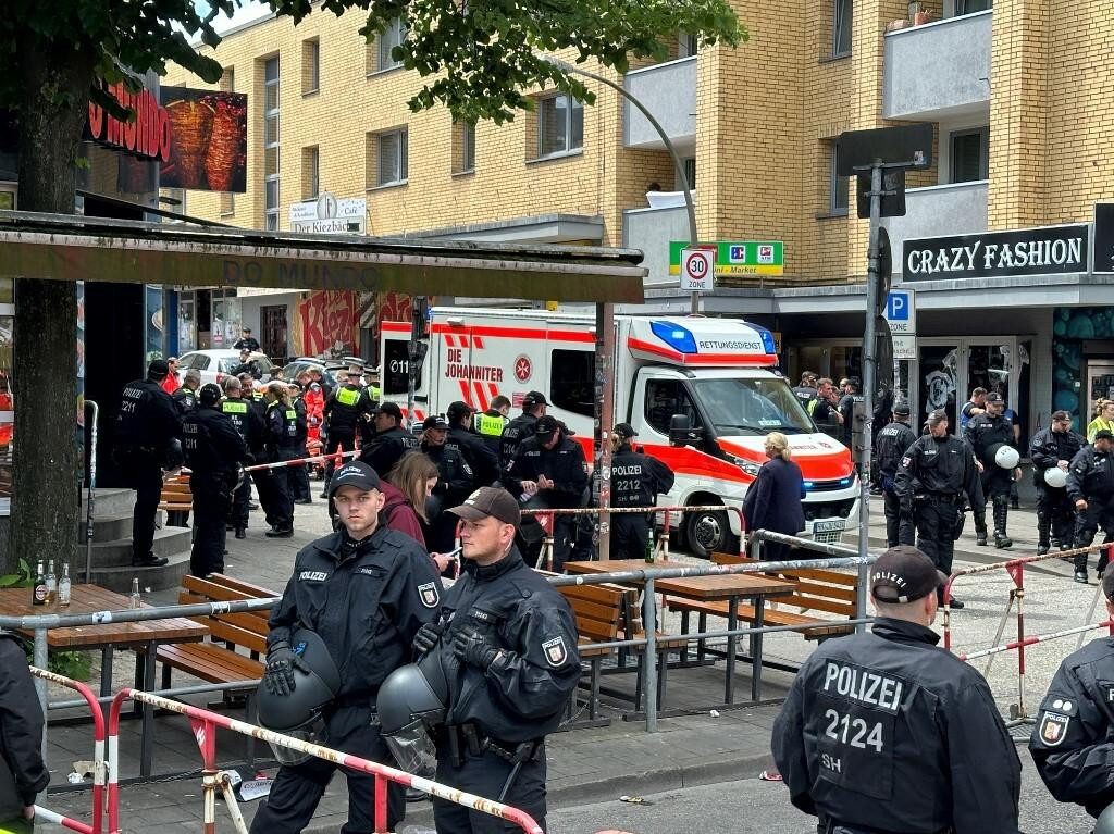 &lt;p&gt;Prizori iz Hamburga, gdje je policija ustrijelila napadača sa sjekirom&lt;/p&gt;