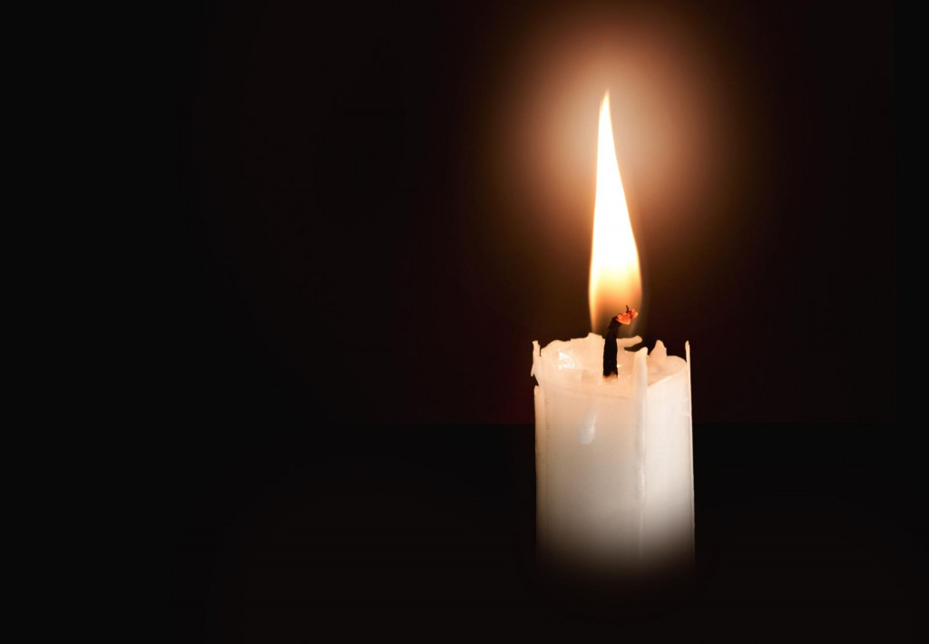 &lt;p&gt;candle flame isolate on black background, symbol of prayer and remembrance&lt;/p&gt;
