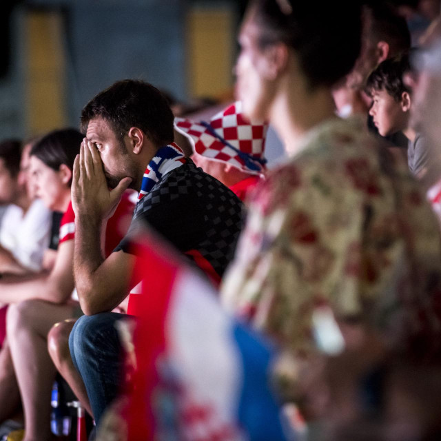 &lt;p&gt;&lt;br&gt;
Navijaci prate prijenos utakmice Europskog nogometnog prvenstva Hrvatska - Italija na stadionu Subicevac.&lt;br&gt;
 &lt;/p&gt;