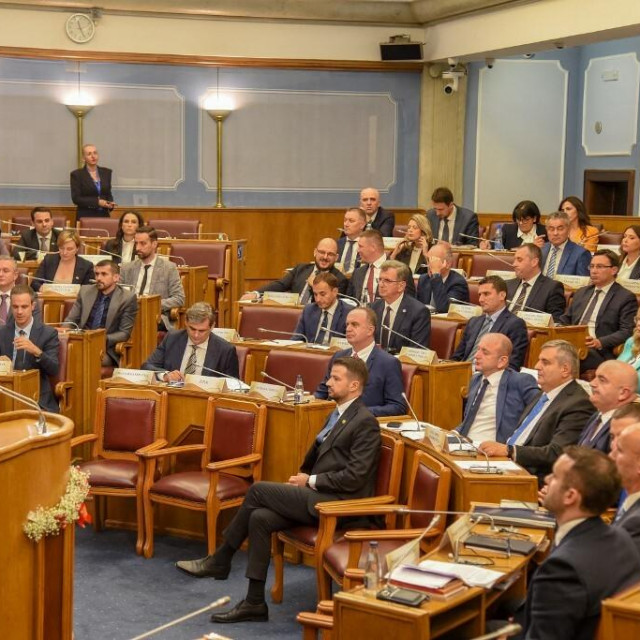 &lt;p&gt;Za rezoluciju o Jasenovcu glasala su 42 od 81 zastupnika u crnogorskom parlamentu (ilustracija)&lt;/p&gt;