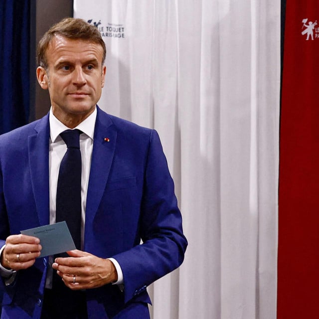 &lt;p&gt;Emmanuel Macron: sam pao, sam se ubio&lt;/p&gt;