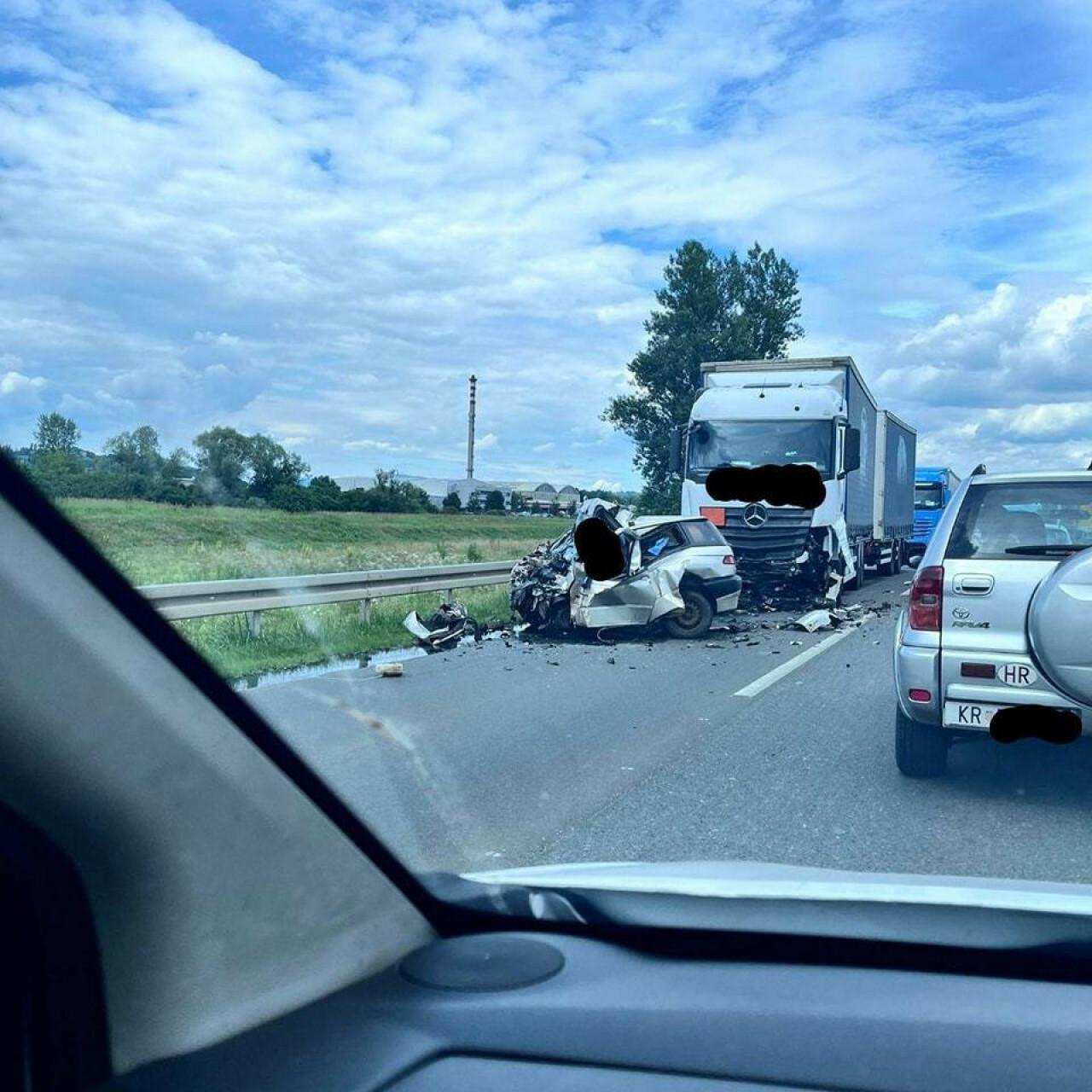 Slobodna Dalmacija Stravi Na Nesre A Na Zagorskoj Magistrali Voza