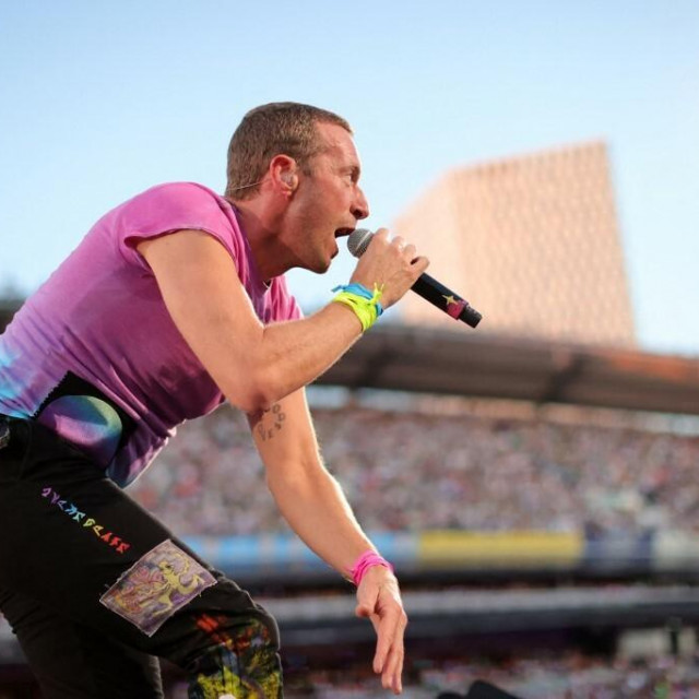 &lt;p&gt;Chris Martin i Coldplay na koncertu u Švedskoj 2023. godine&lt;/p&gt;