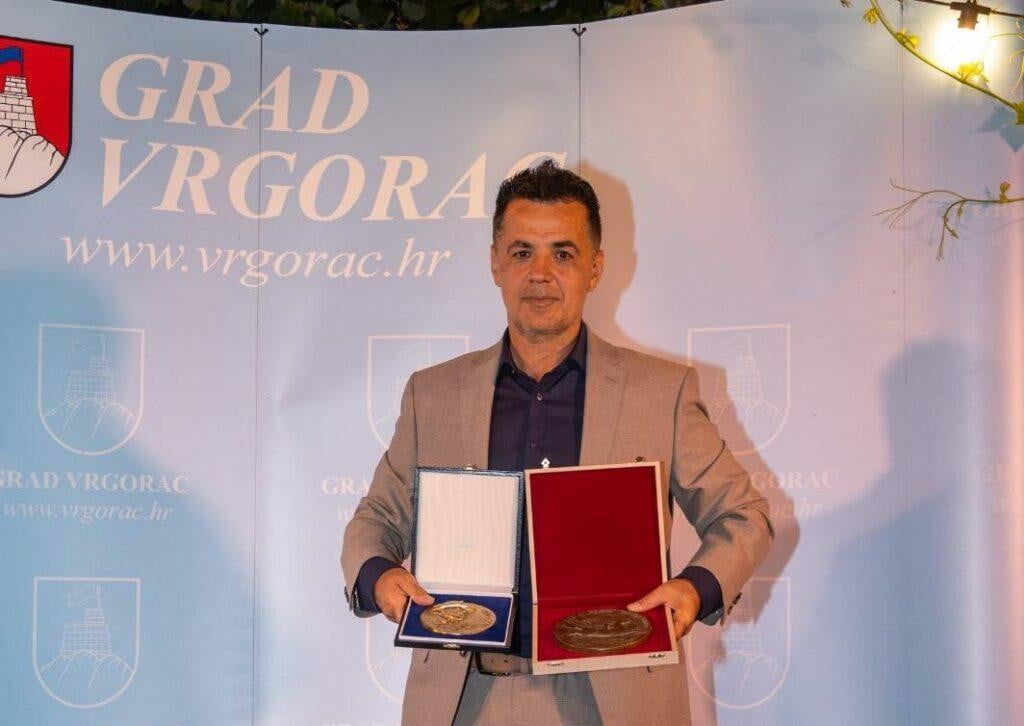&lt;p&gt;Stanko Krnjić dobitnik je nagrade ‘Tin Ujević‘&lt;/p&gt;