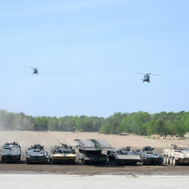 &lt;p&gt;Italija s njemačkim Rheinmetallom dogovara pokretanje proizvodnje i kupnju 250 novih tenkova Panther i 350 oklopnih borbenih vozila Lynx.&lt;/p&gt;
