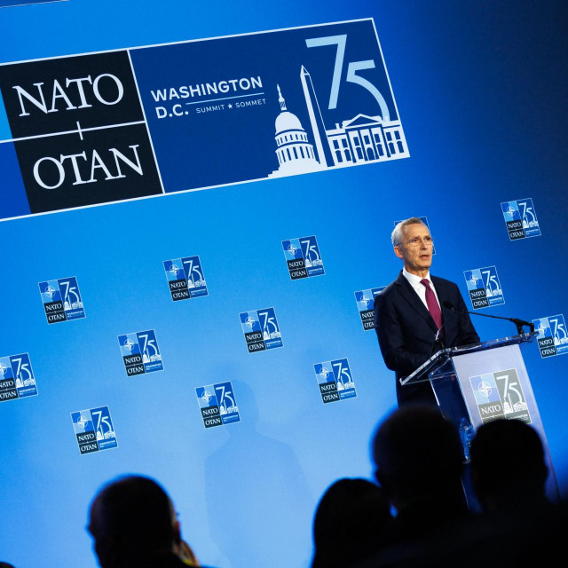 &lt;p&gt;Glavni tajnik NATO-a Jens Stoltenberg govori tijekom konferencije za novinare na NATO summitu 2024. u Washingtonu, D.C., 11. srpnja&lt;/p&gt;