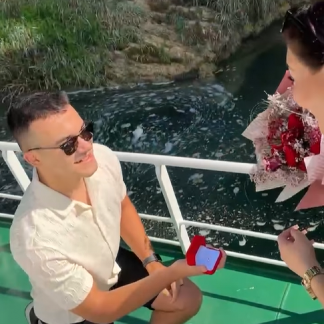 &lt;p&gt;Iz Nacionalnog parka Krka podijelili su na Instagramu romantičnu snimku prosidbe kod Roškog slapa&lt;/p&gt;